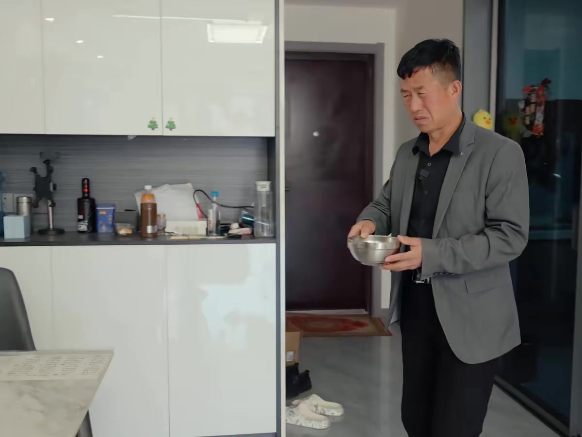 《吃老子兒》劇照