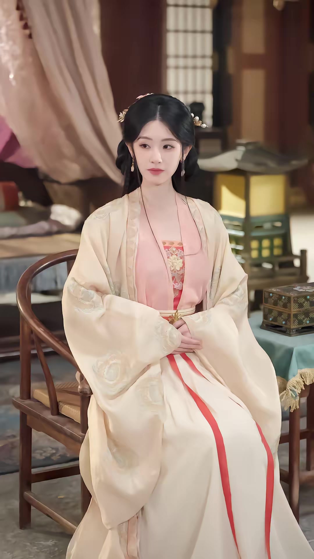 《什么白月光，我是他们的黑心莲》剧照