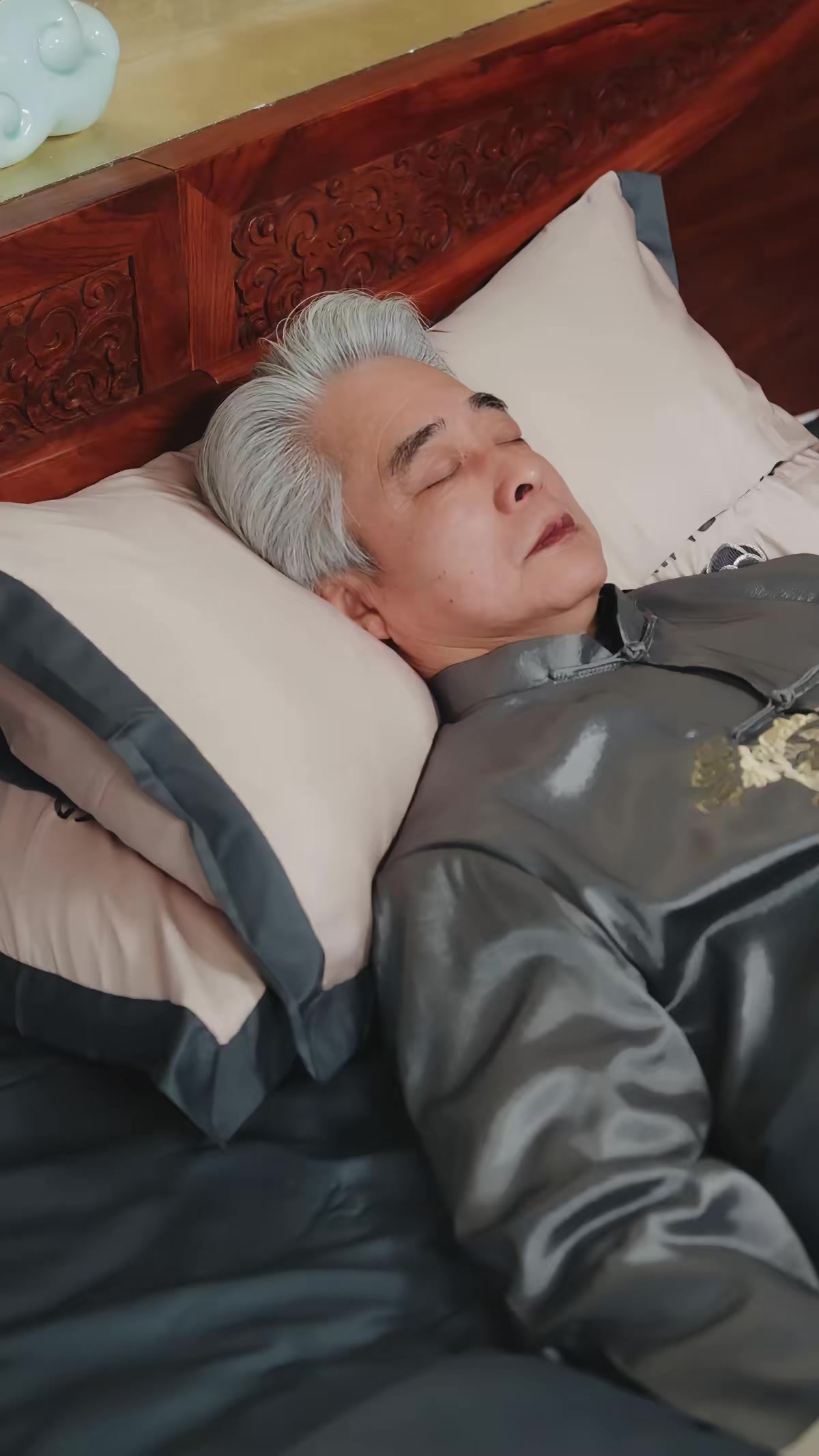《我孫子怎麼成鸚鵡了》劇照