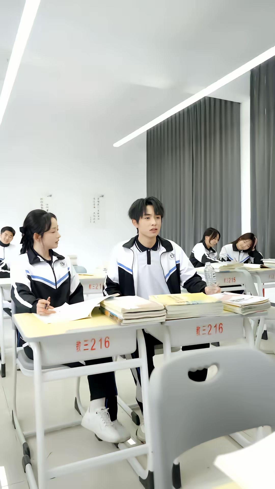 《重启十八岁，38岁系统弥补人生遗憾》剧照