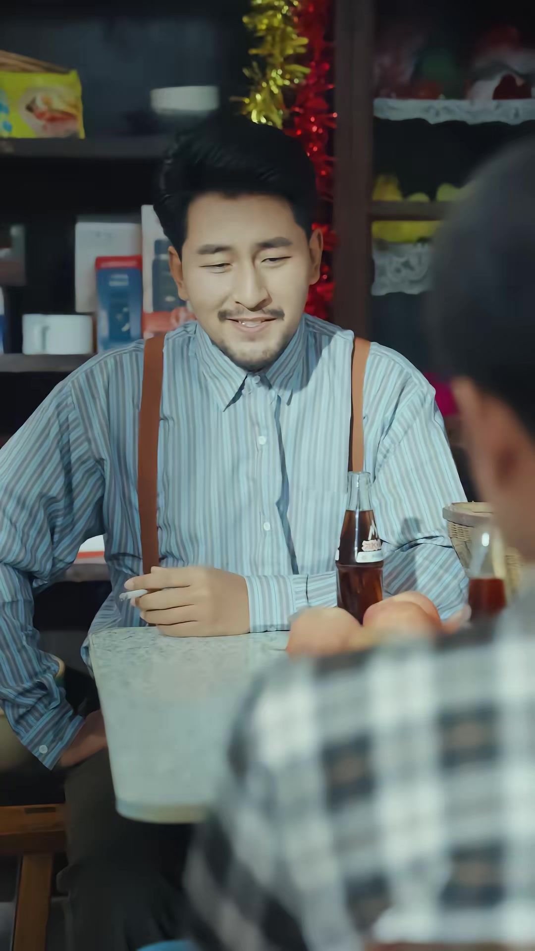 《暗金枭雄：开局踹翻恶组长》剧照