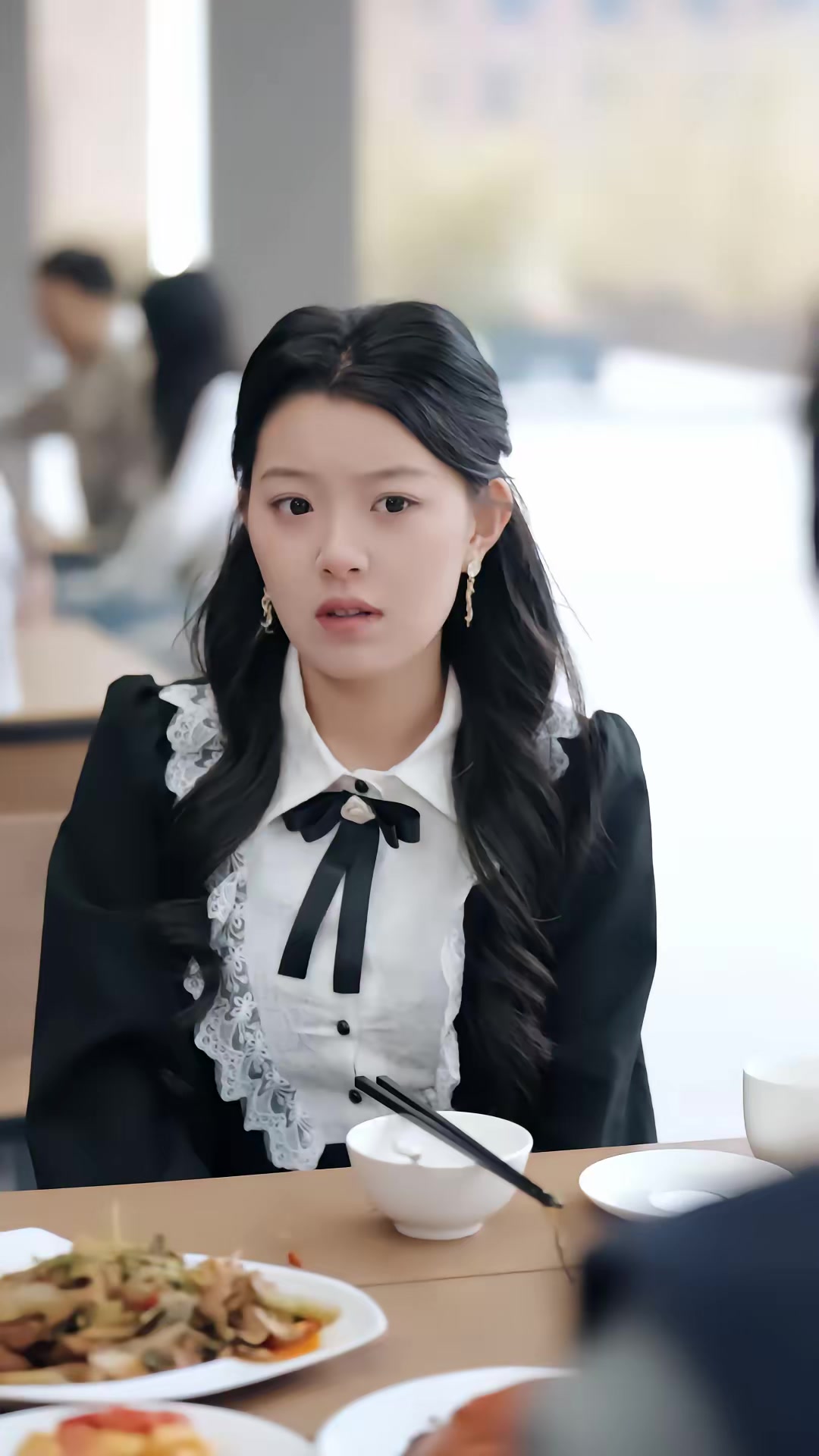 《我养成超可爱女友后，校花急哭了》剧照