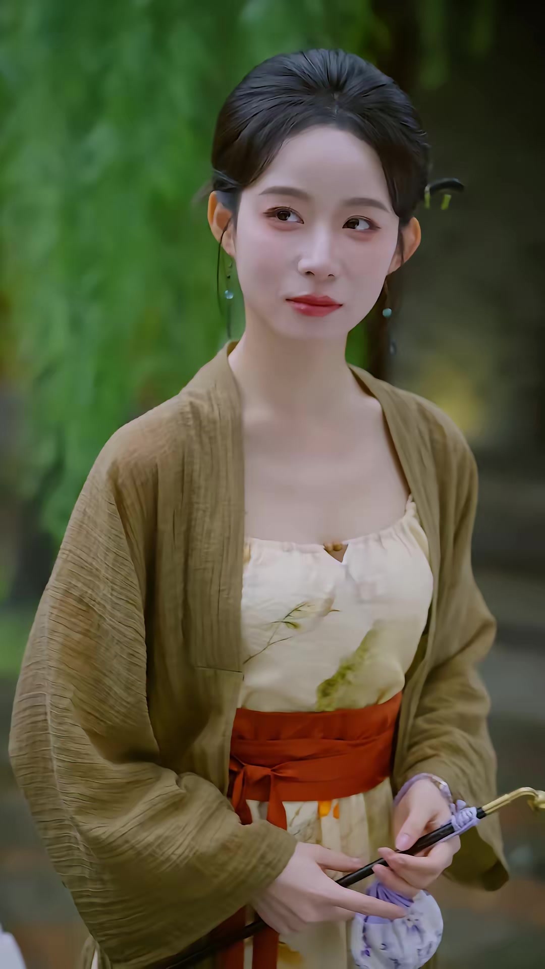 《拜錯墳後，太奶她顯靈了》劇照