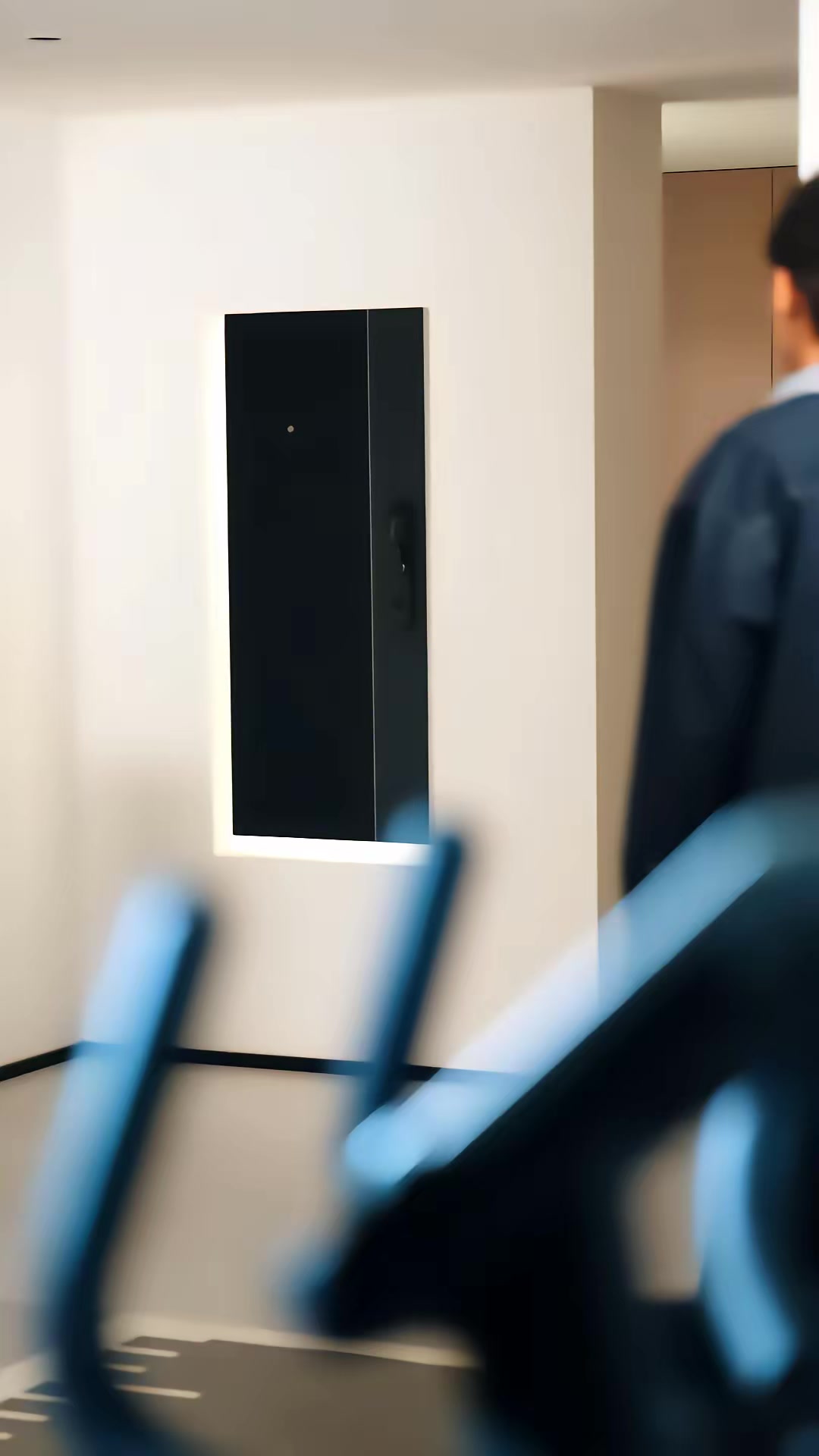 《末日降臨我獨自瀟灑》劇照