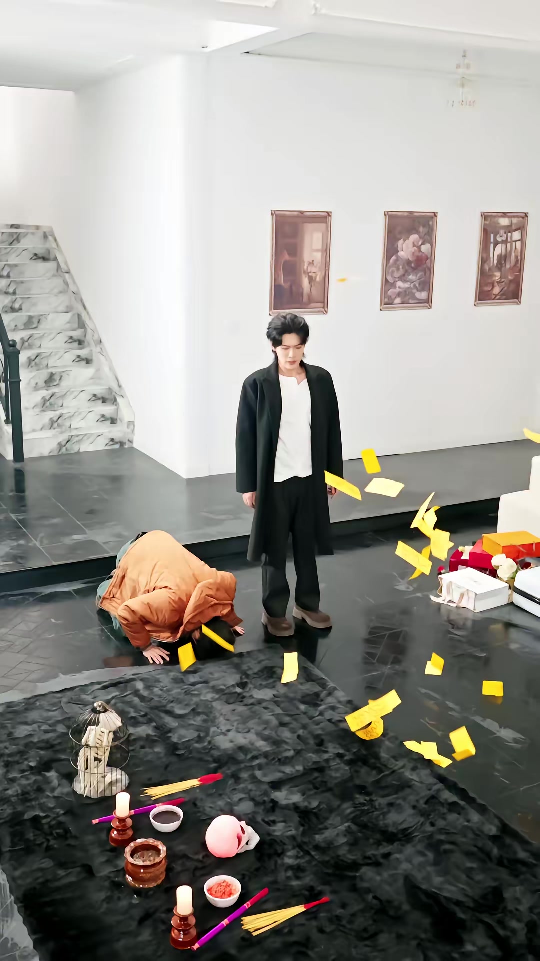 《邪祟迷局：重生少年護校花》劇照