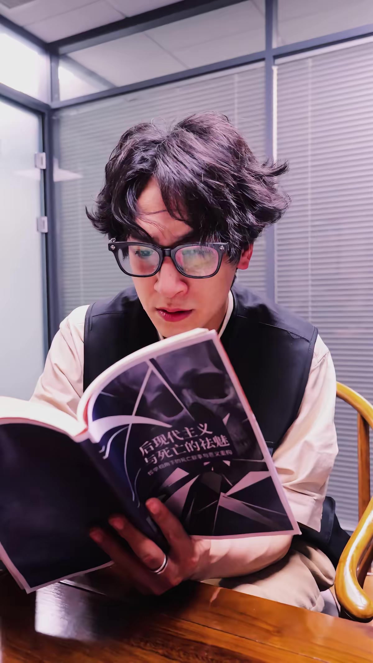 《導演，殺不了》劇照