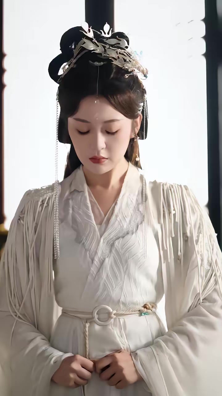 《师叔祖沉睡万年醒来后出手了》剧照