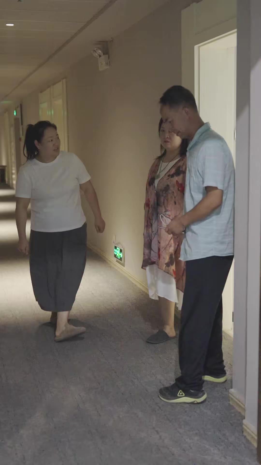 《人到中年不迷糊》劇照