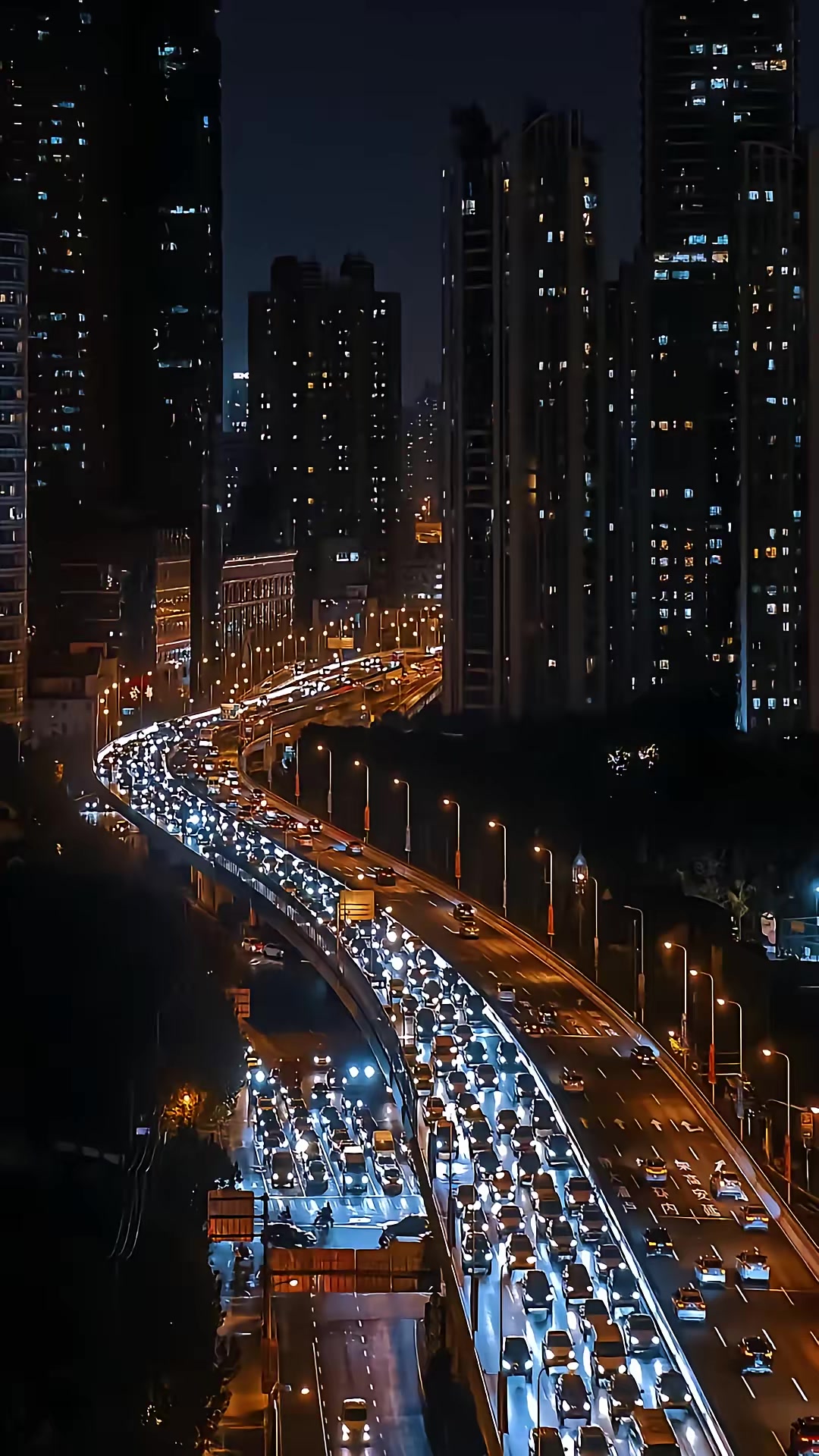 《下雨天》剧照