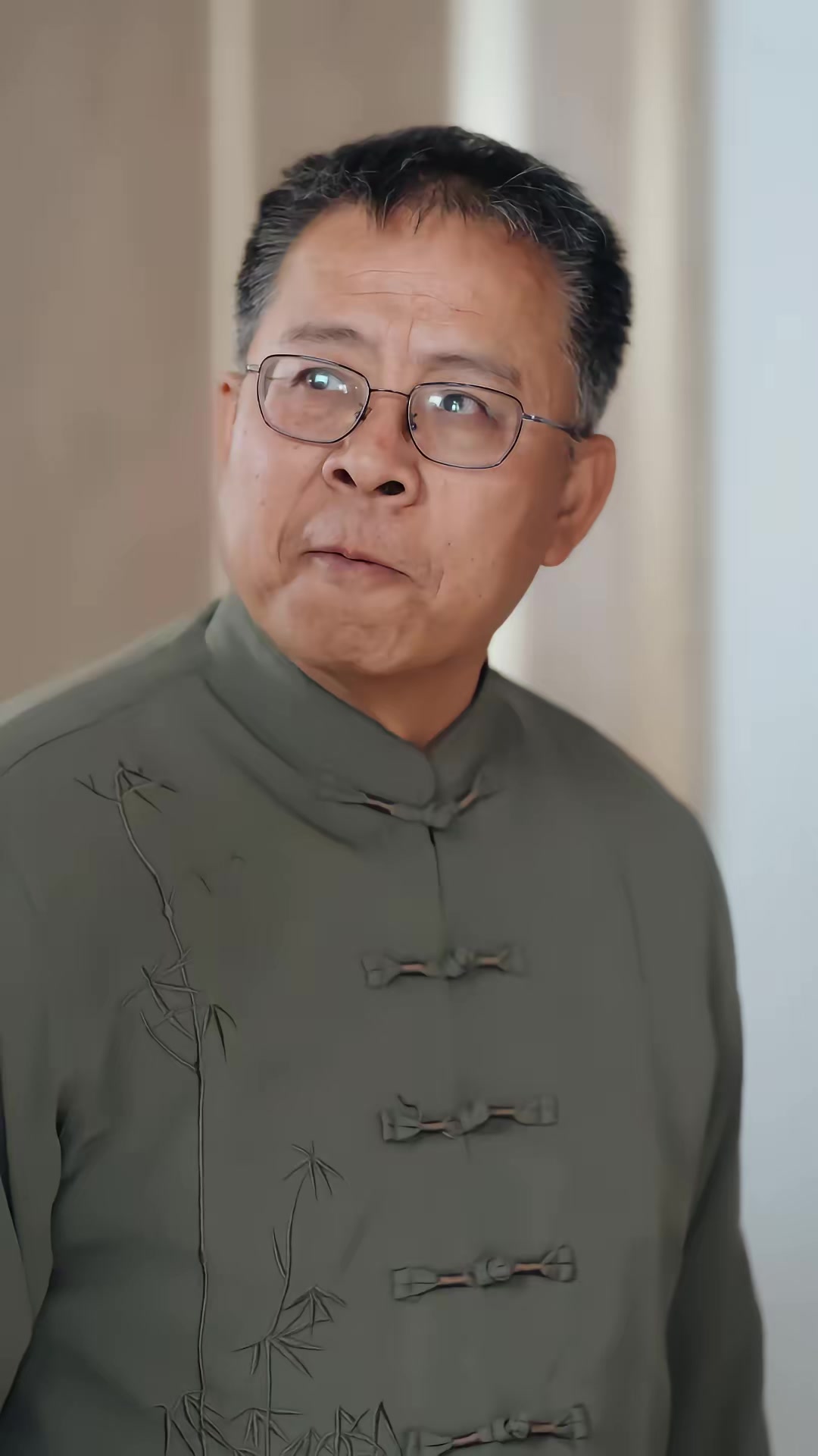 《一覺醒來，三個老頭叫我爹》劇照