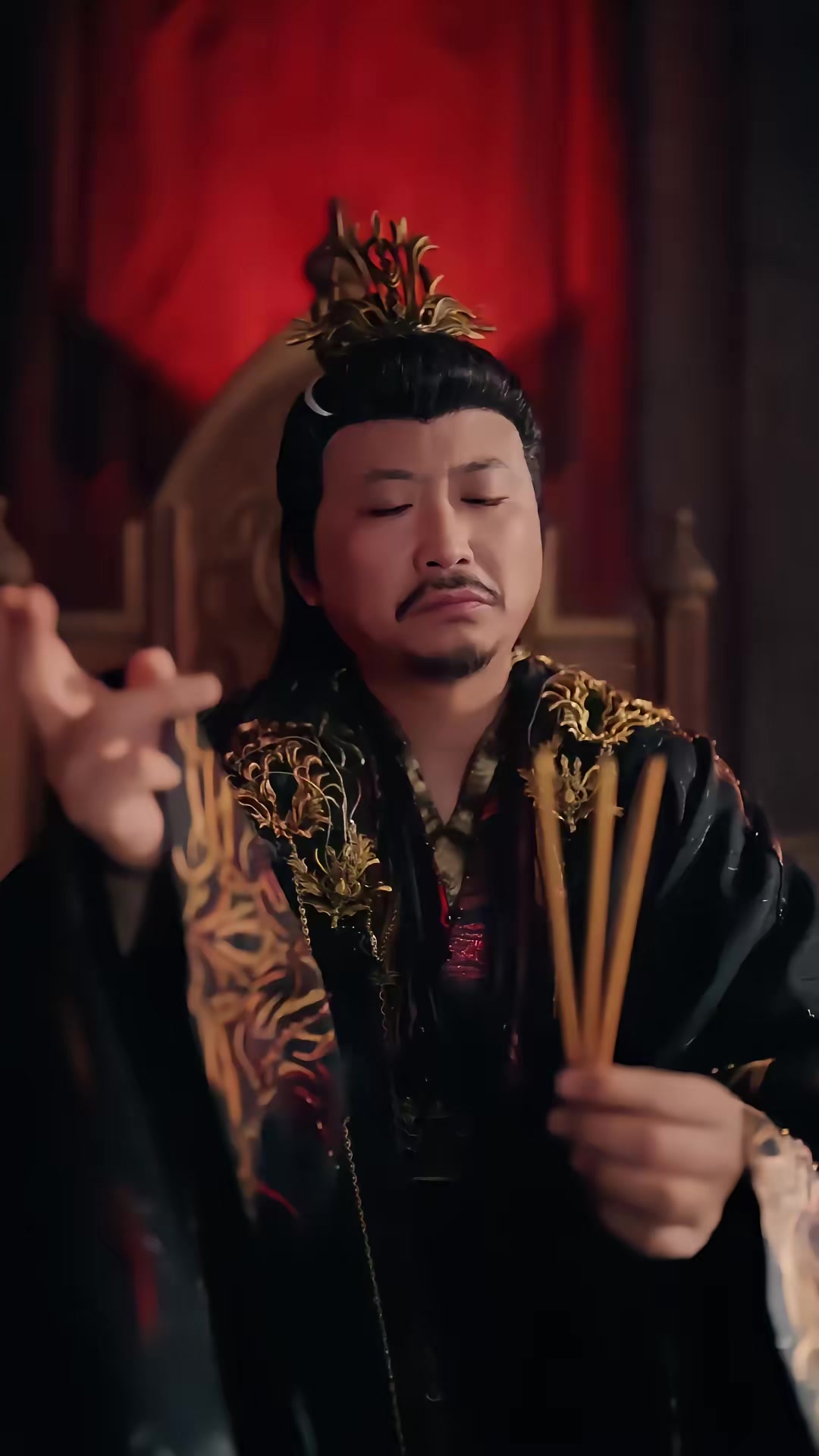 《挖地成寶，煉氣三萬層第二部》劇照