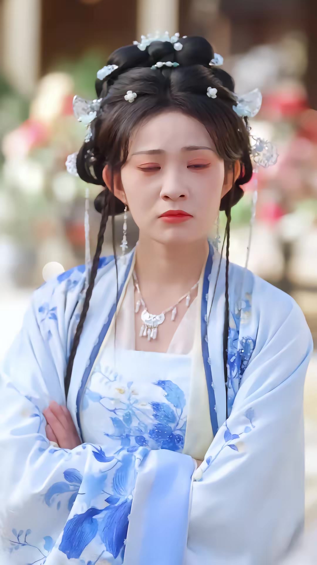 《地府嫡長女別惹，她捉鬼超兇》劇照