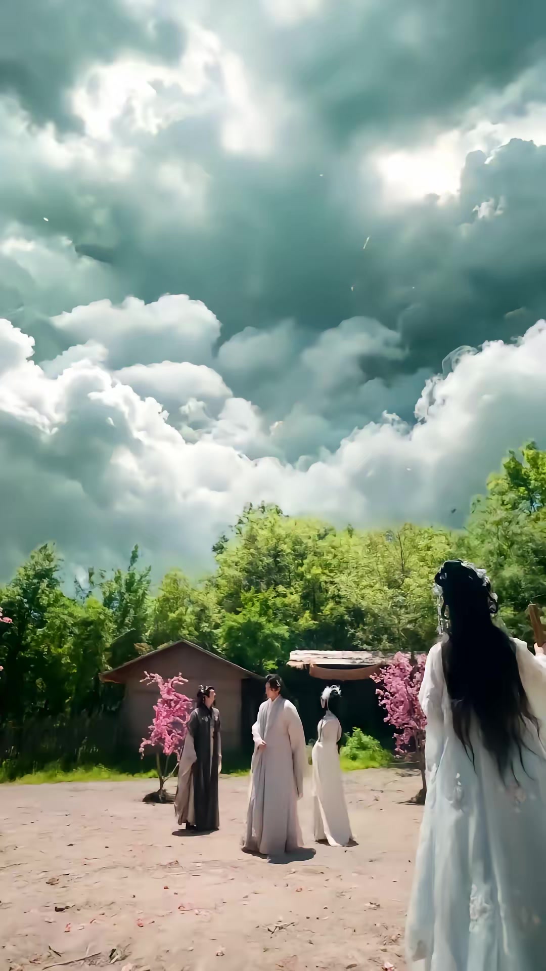 《挖地成寶，煉氣三萬層第二部》劇照