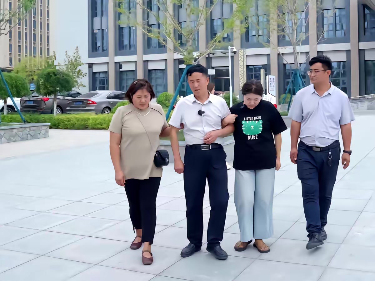 《吃老子兒》劇照