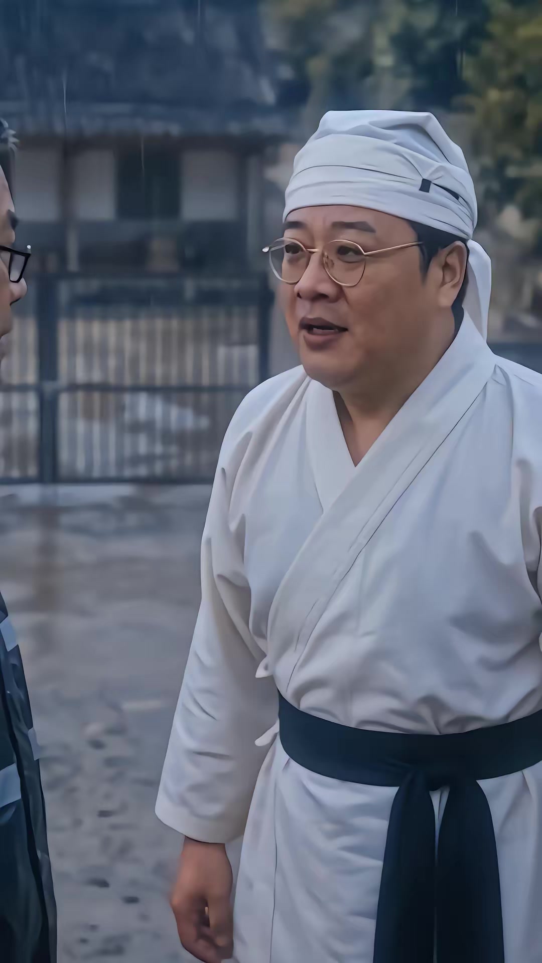 《我家院子不借道》剧照