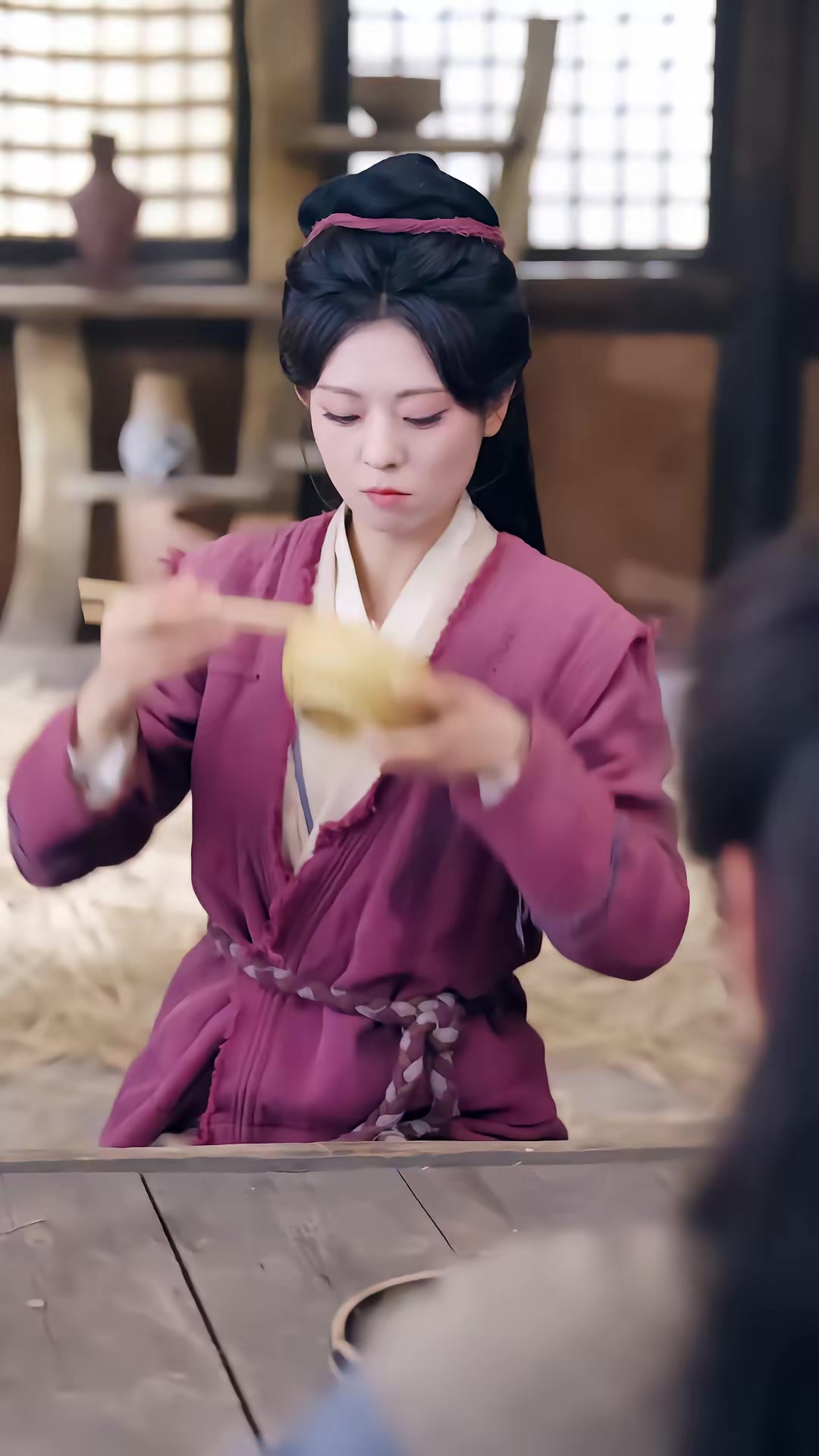 《亂世荒年：我帶紅顏糧肉滿倉》劇照