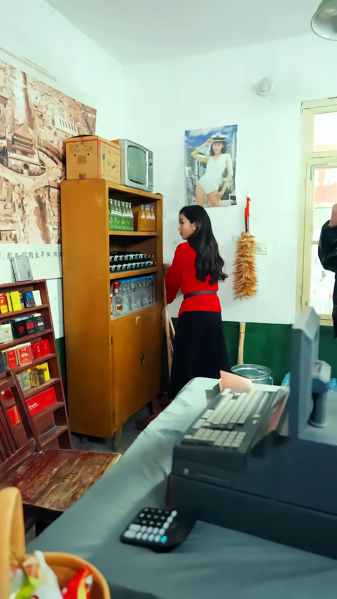 《暗金枭雄：开局踹翻恶组长》剧照