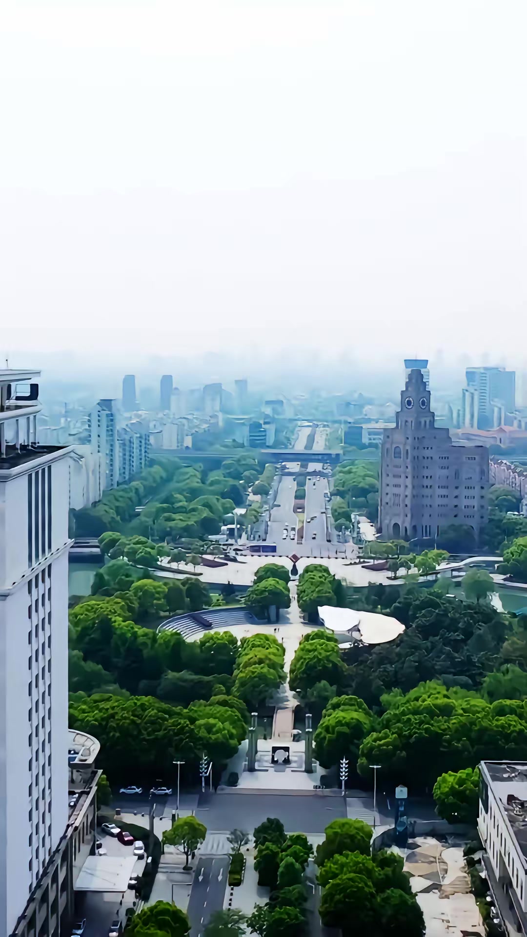 《邪祟迷局：重生少年護校花》劇照