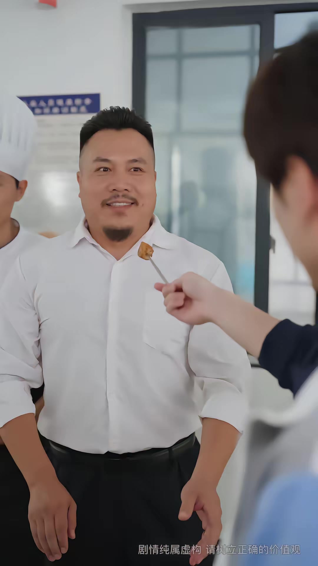 《我只想填飽肚子，卻成了全校之光》劇照