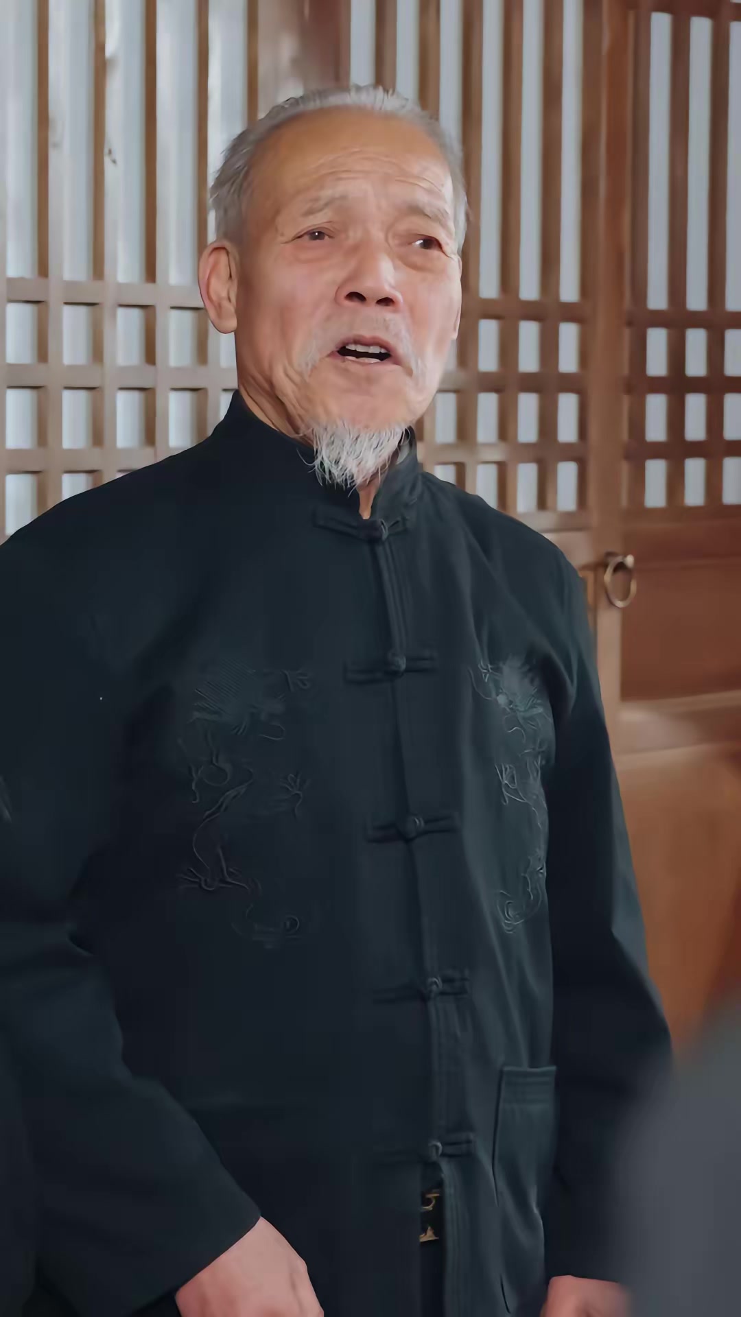 《一觉醒来，三个老头叫我爹》剧照