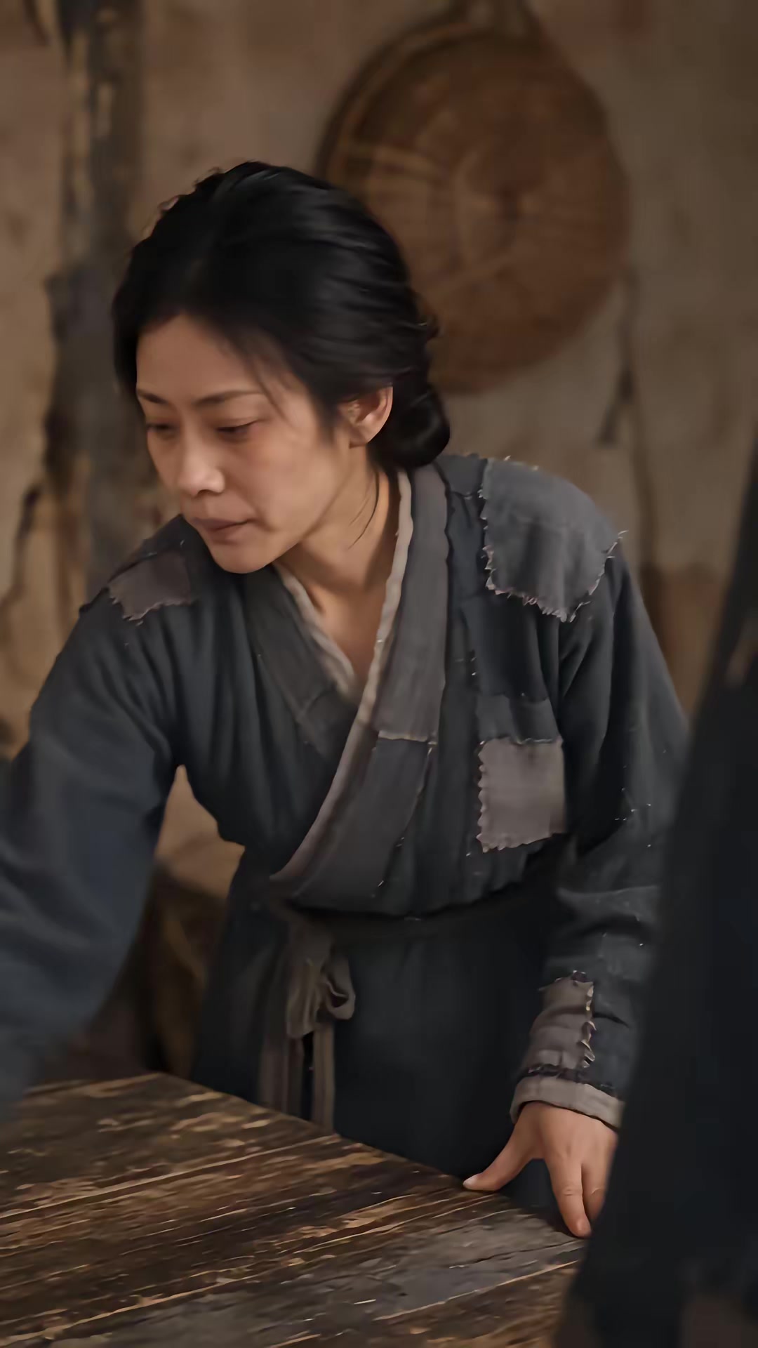《饥荒绝境，米粒的树洞通未来》剧照