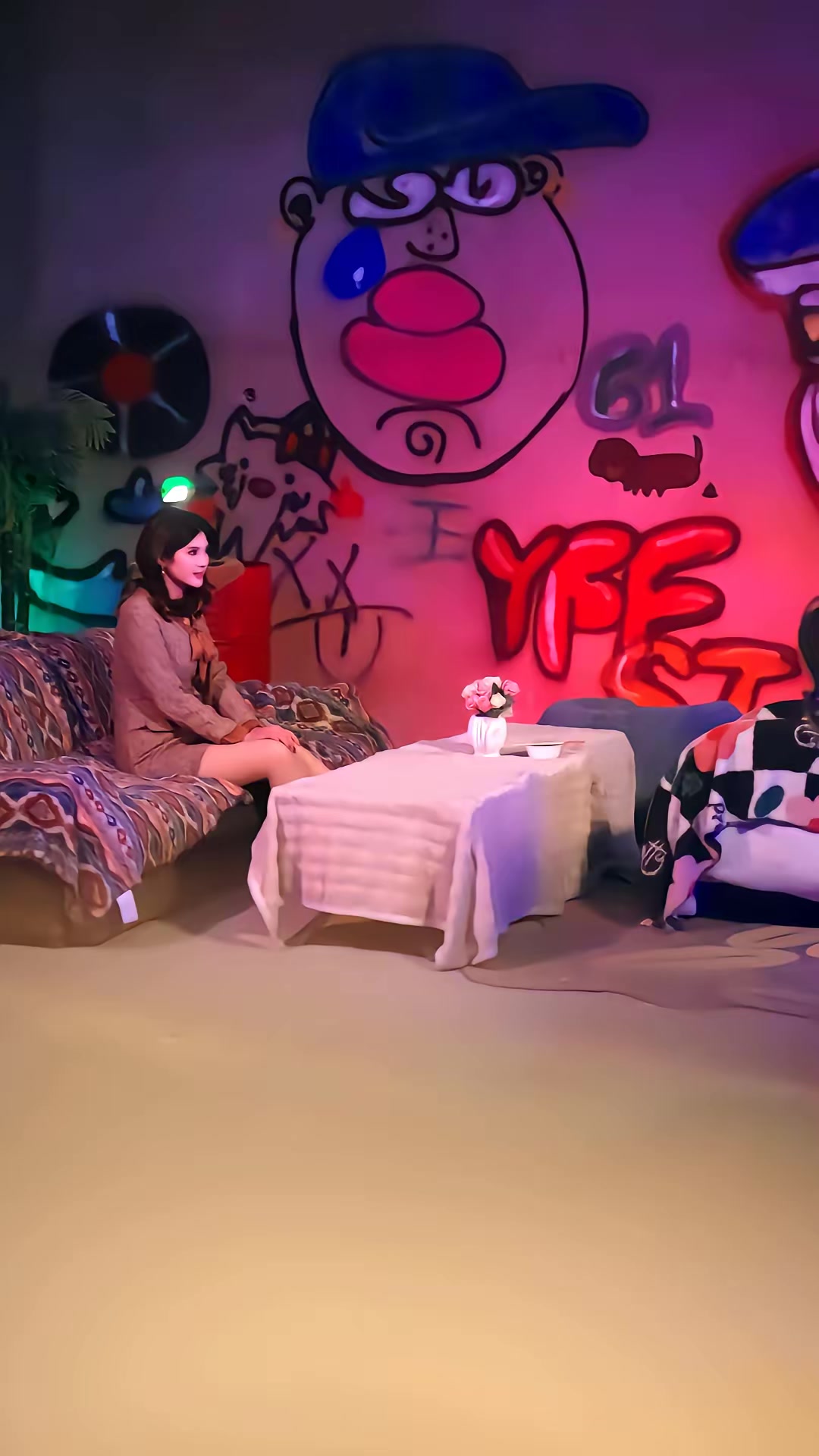 《極寒末世：我靠網店當上女領主》劇照