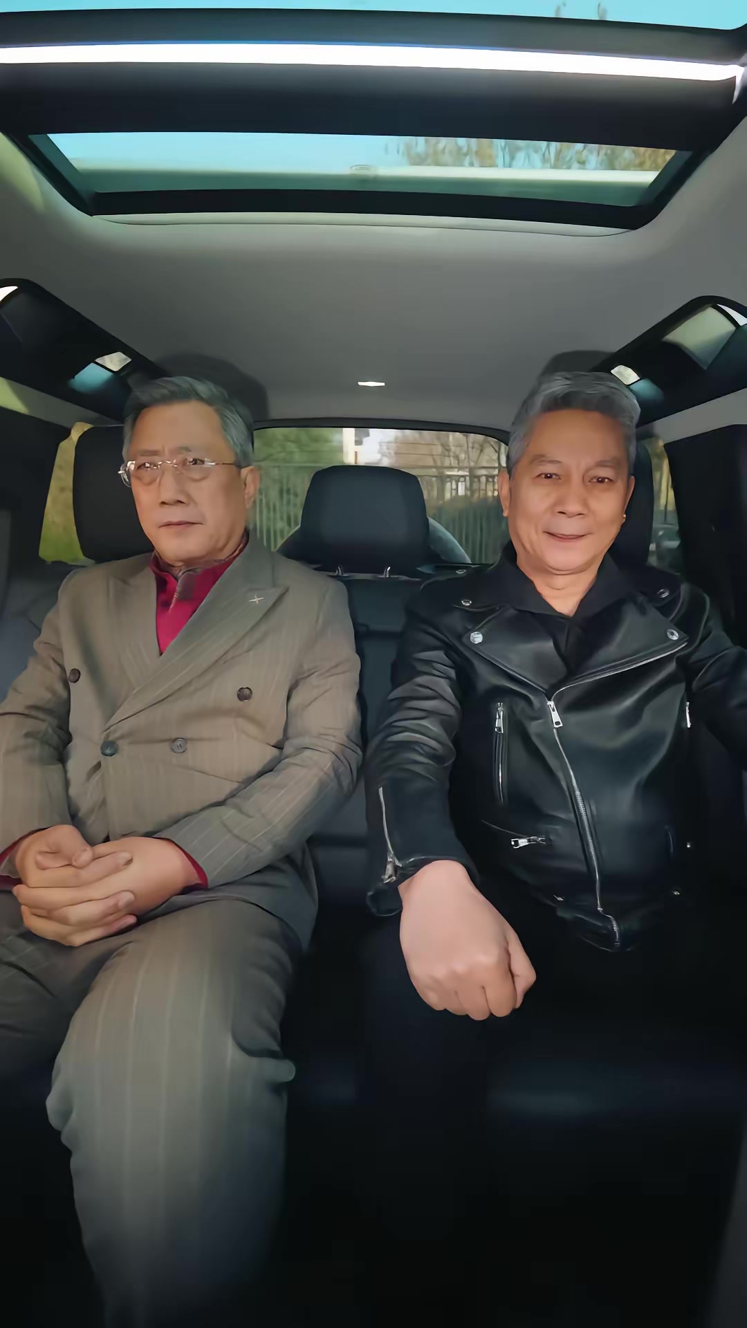 《一觉醒来，三个老头叫我爹》剧照