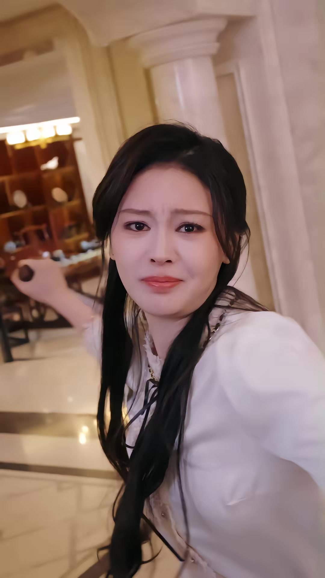 《美少妇携痞帅护宝智降群魔》剧照