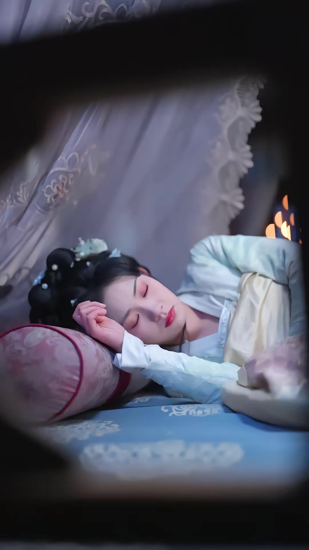 《地府嫡長女別惹，她捉鬼超兇》劇照