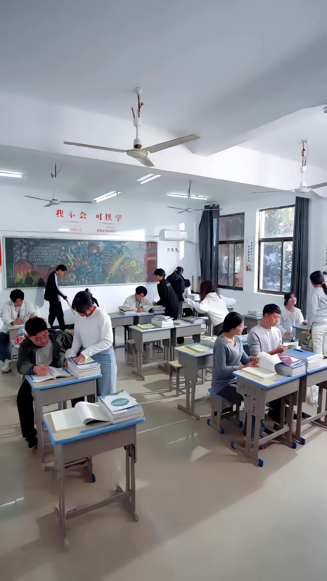 《重回2008当学霸》剧照