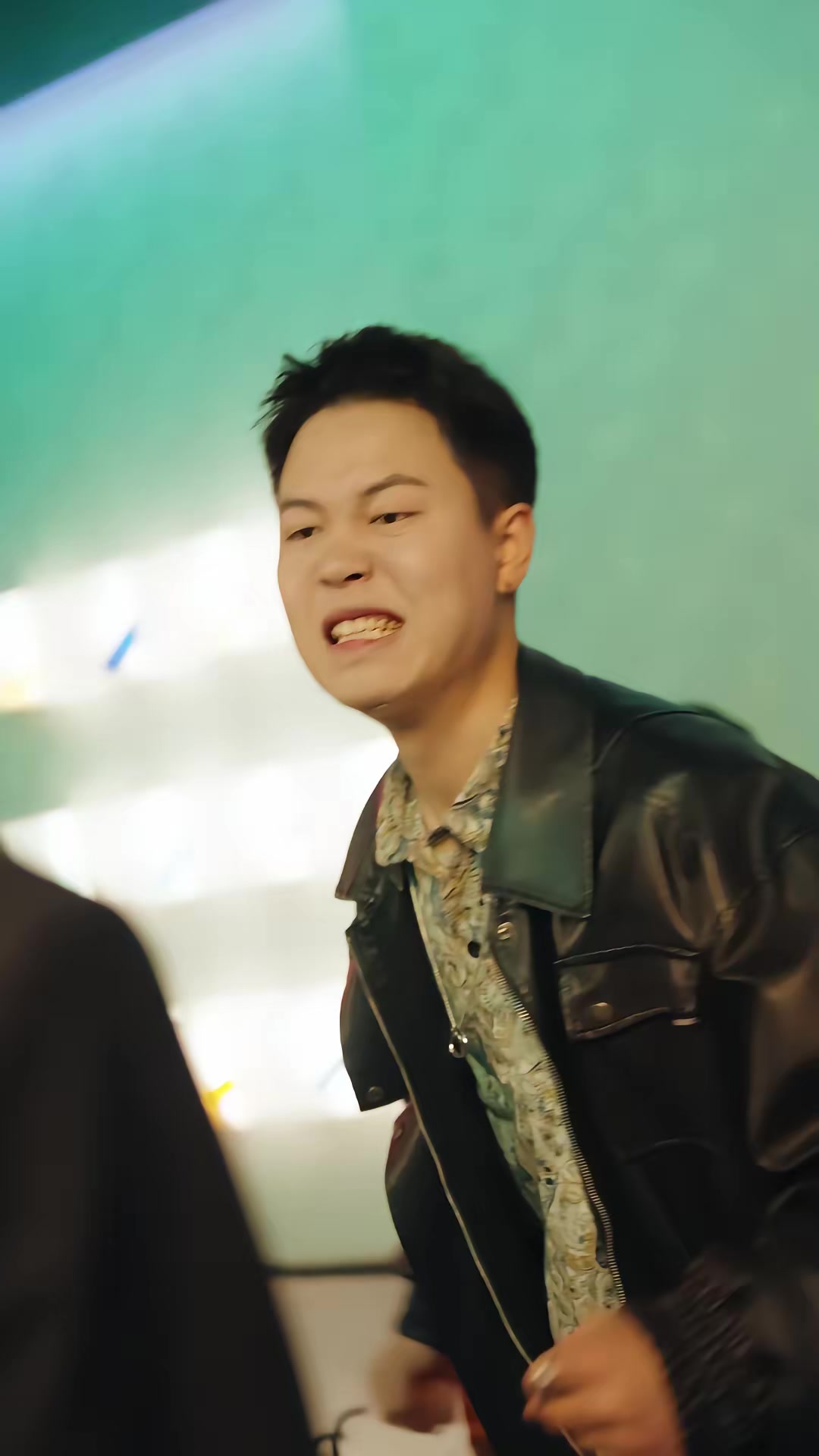 《一觉醒来，三个老头叫我爹》剧照