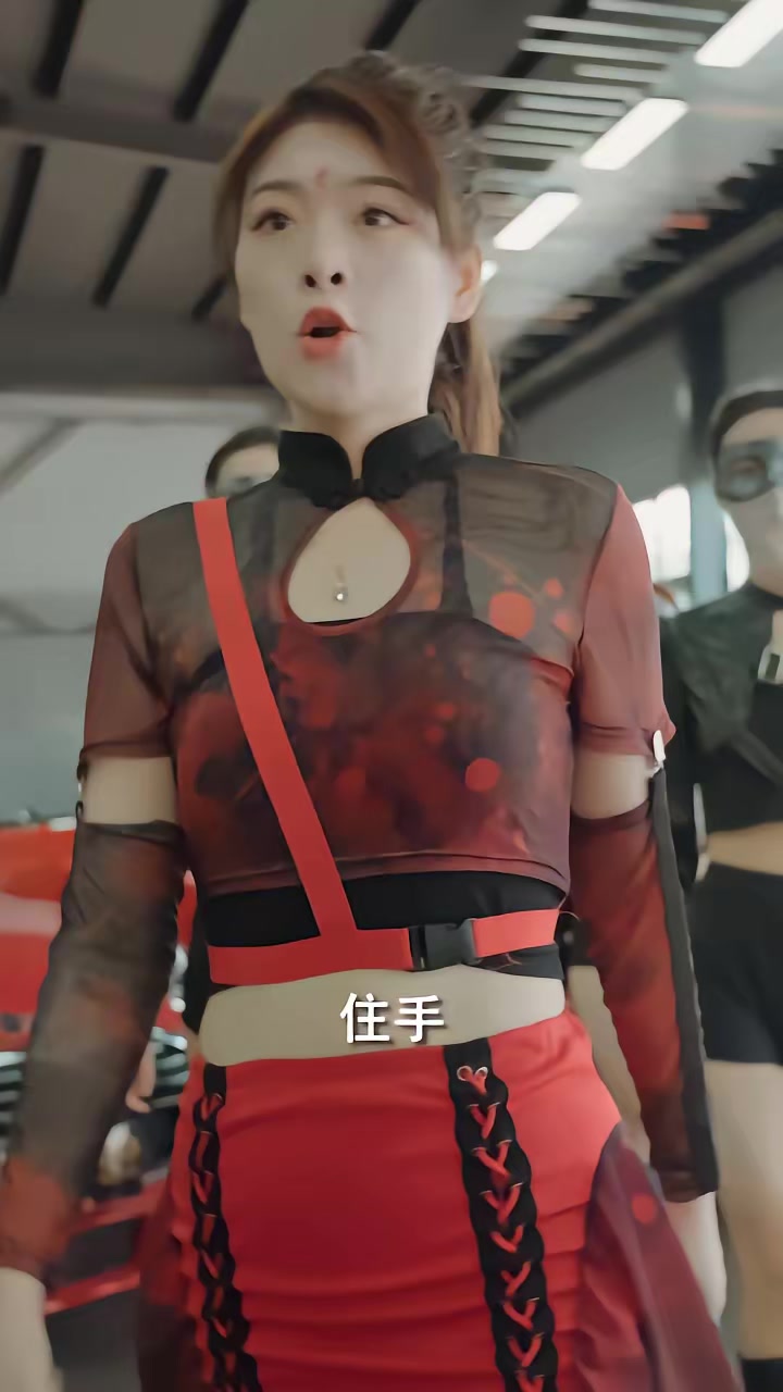 《狂飆：燒烤皇帝》劇照