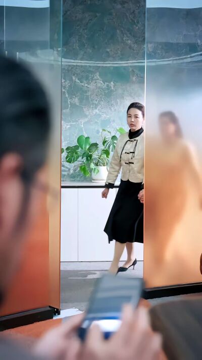 《渡盡人間紅塵客》劇照