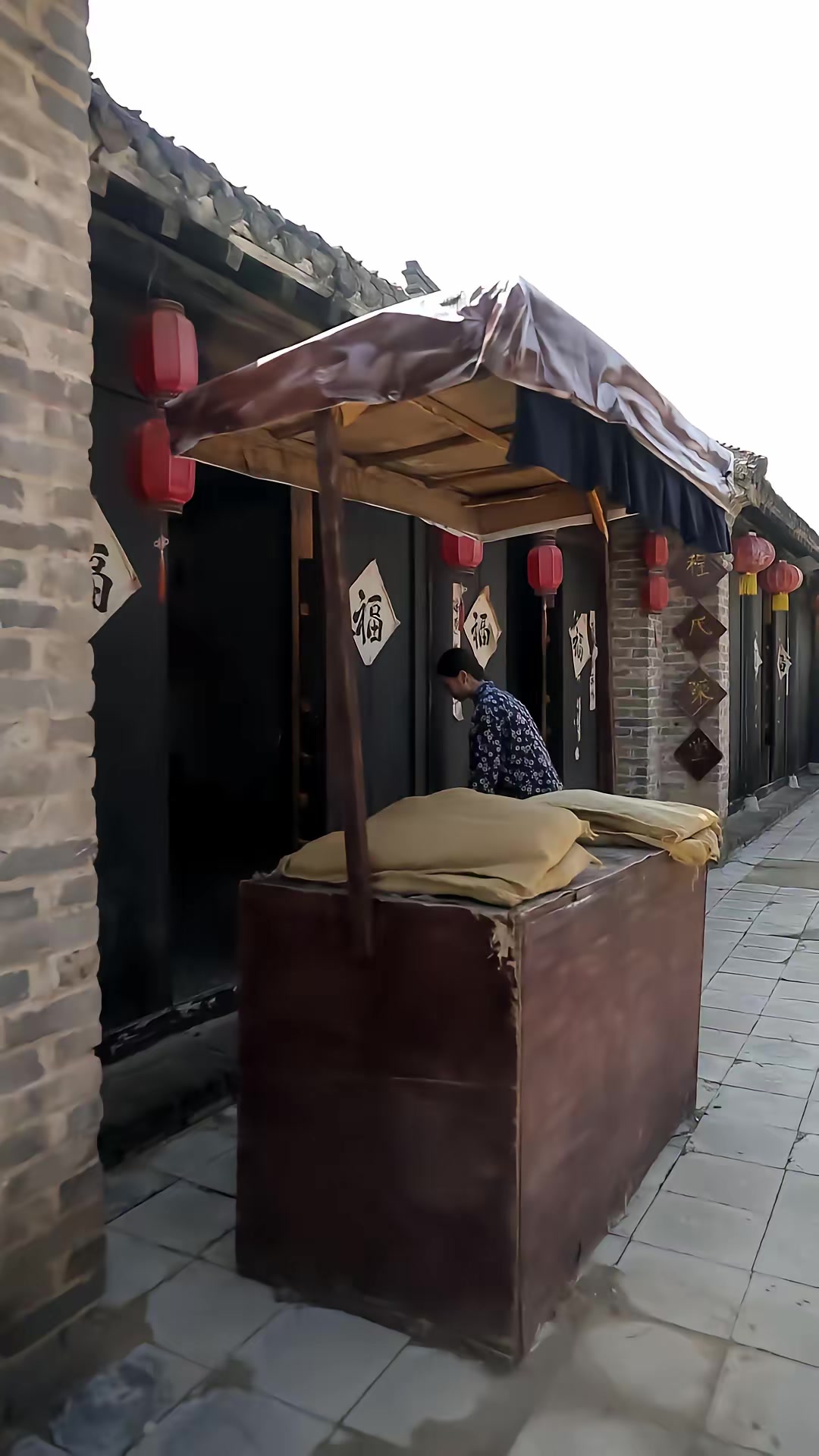 《梦回古寨当英雄》剧照