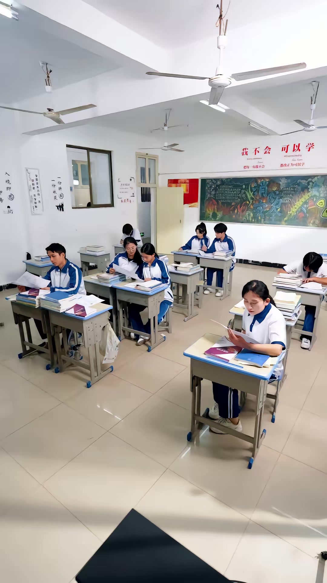 《重回2008当学霸》剧照