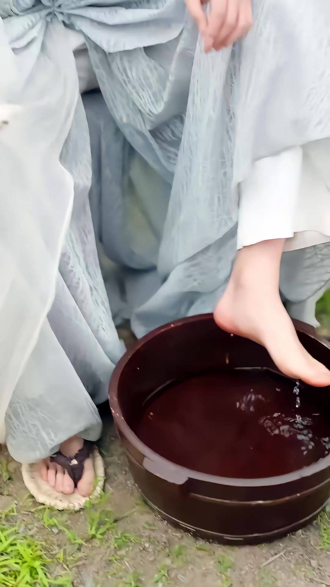 《挖地成寶，煉氣三萬層第二部》劇照
