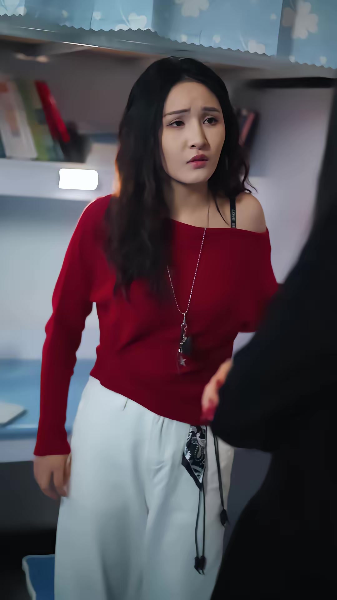 《懸案：消失的女寢》劇照
