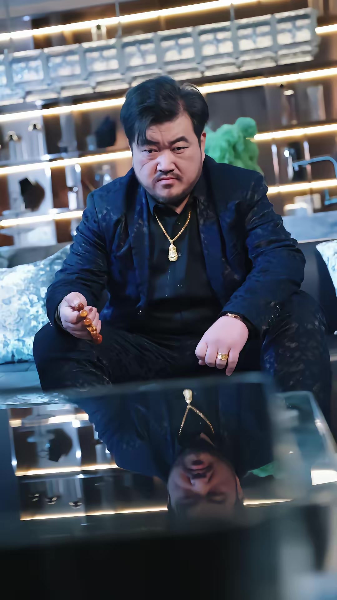 《末日降臨我獨自瀟灑》劇照