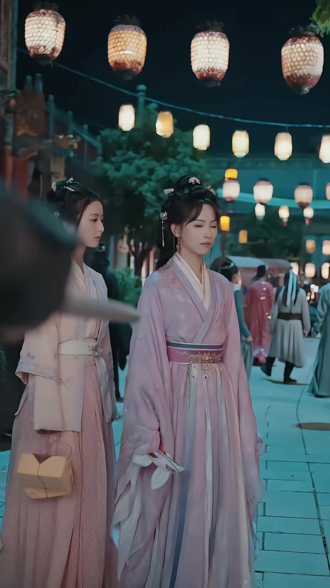 《落尽霜花满地伤》剧照