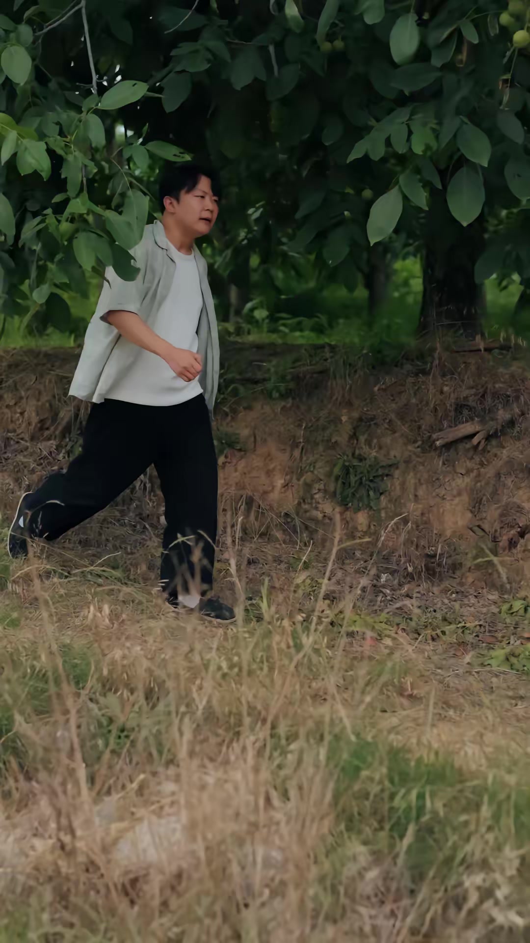 《我是村裡的大人物》劇照