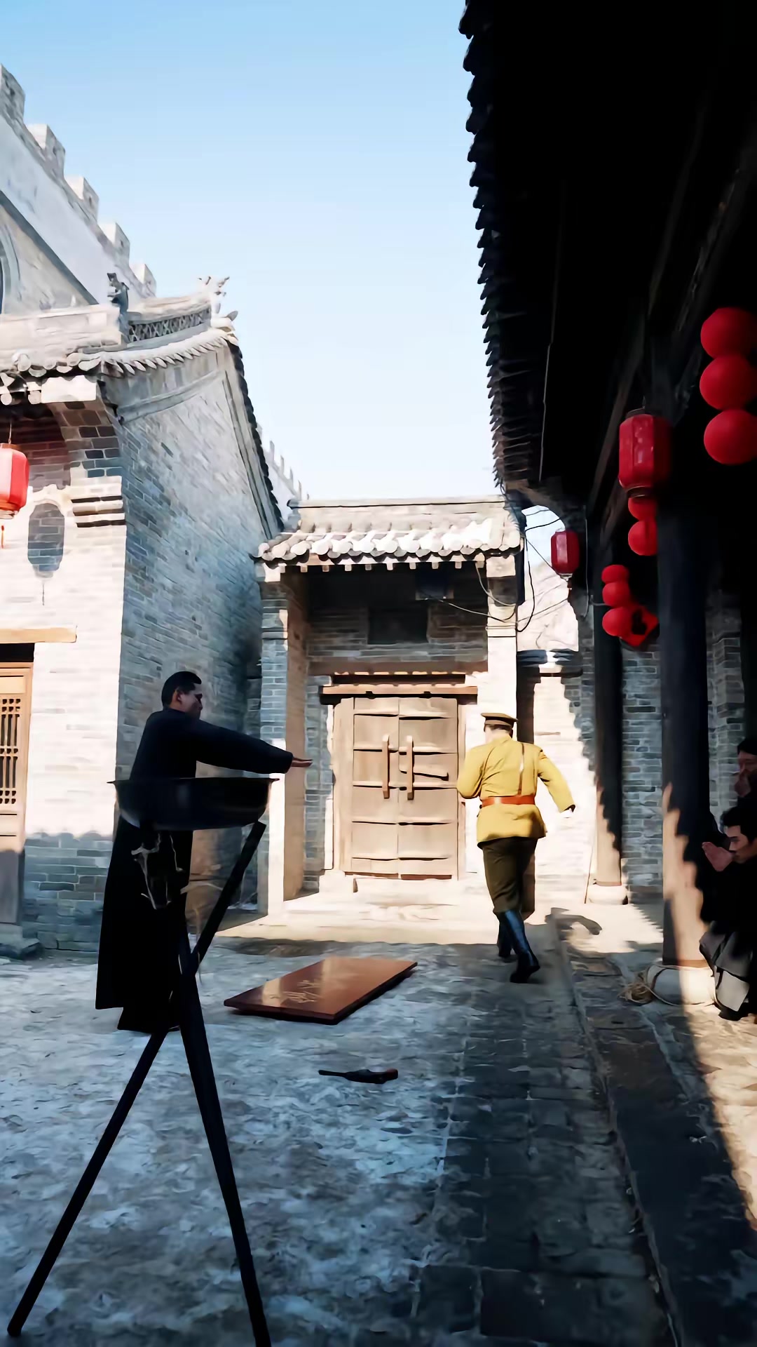 《穿越民國成殭屍，我帶我兒七叔飛》劇照