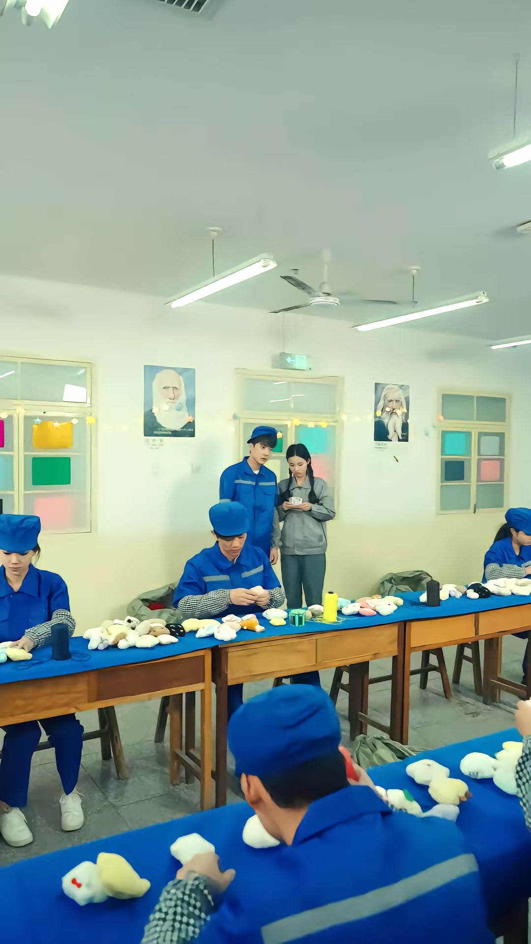 《暗金梟雄：開局踹翻惡組長》劇照