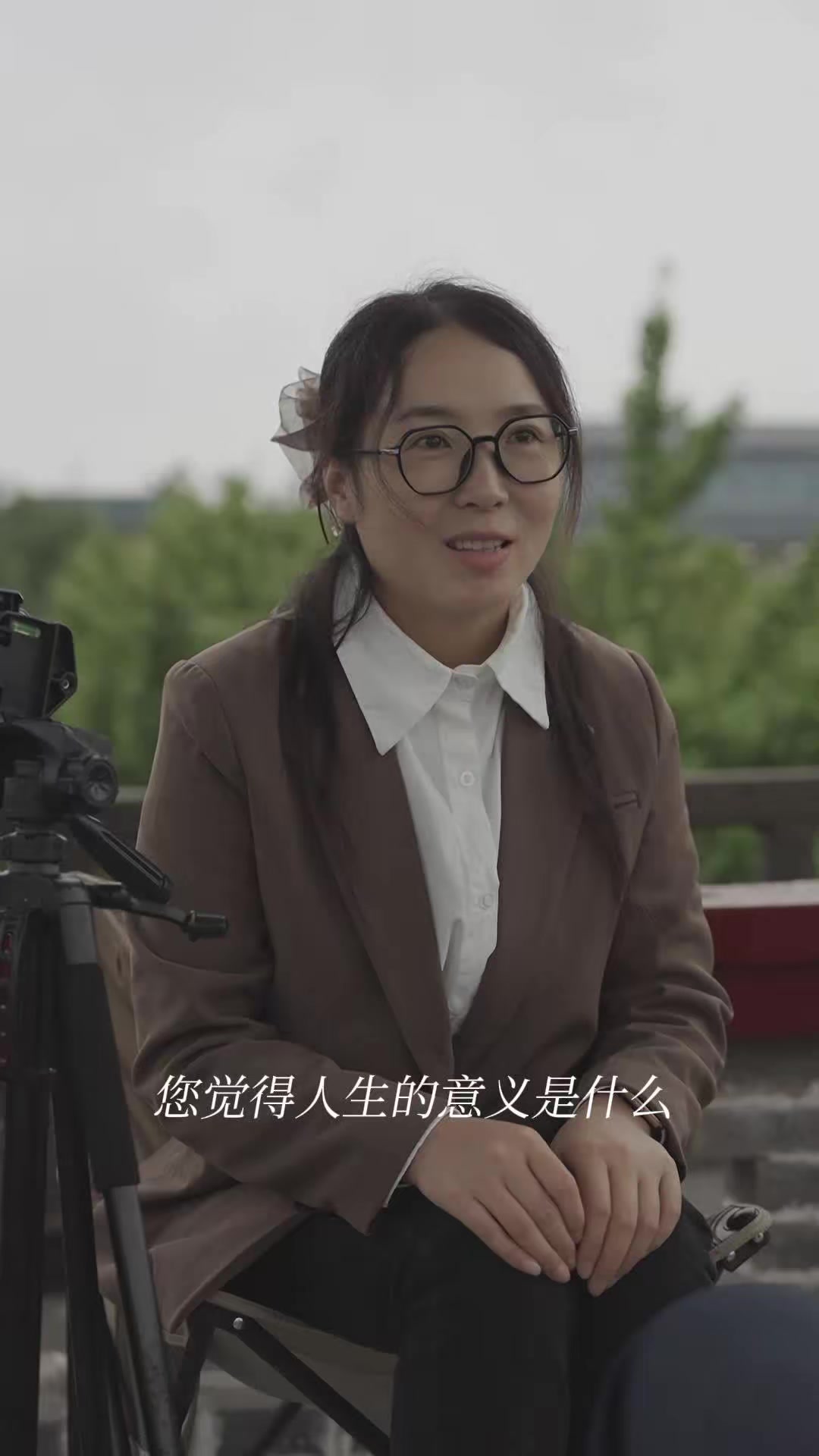 《人到中年不迷糊》劇照