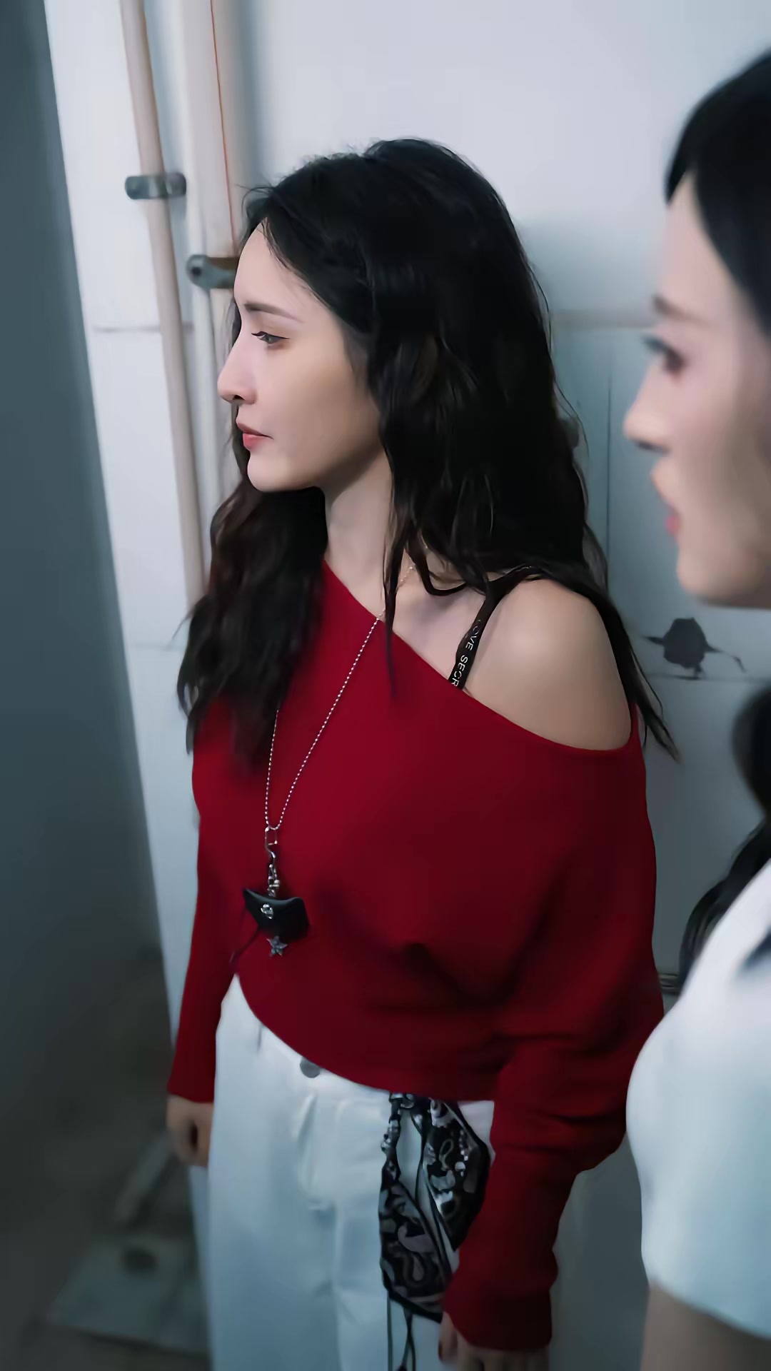 《懸案：消失的女寢》劇照