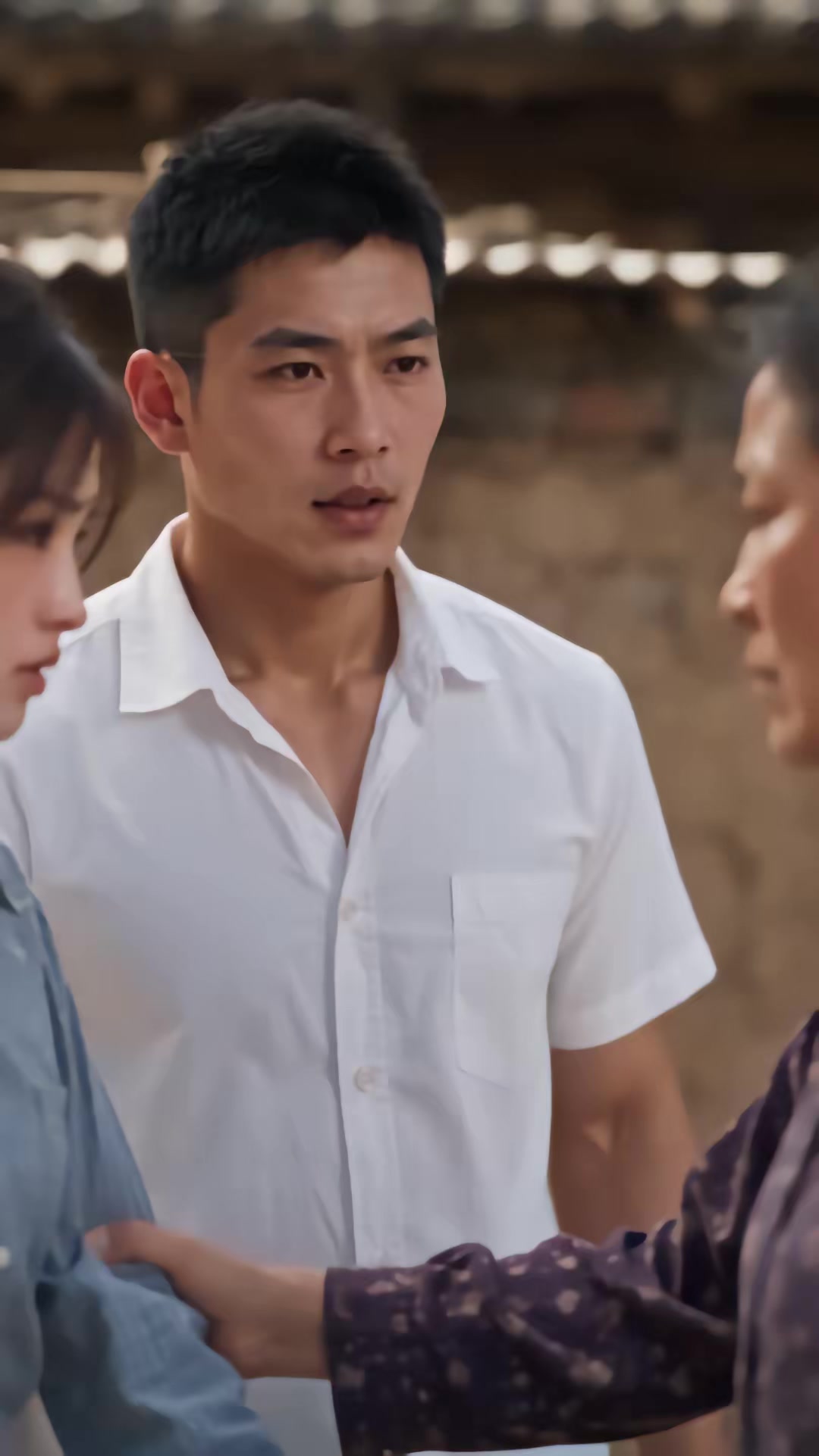 《逃婚后嫁给了救命恩人》剧照