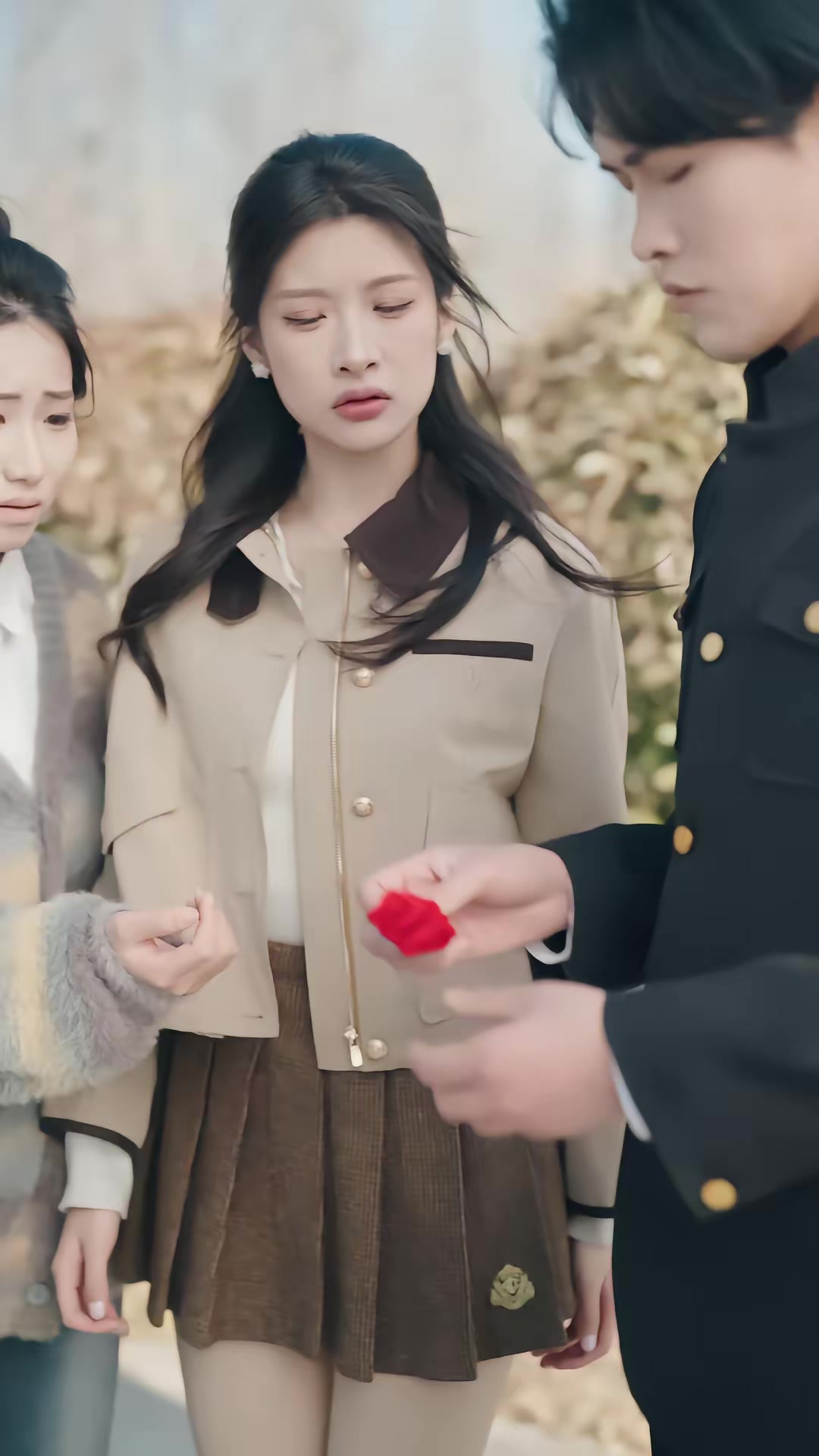 《邪祟迷局：重生少年護校花》劇照