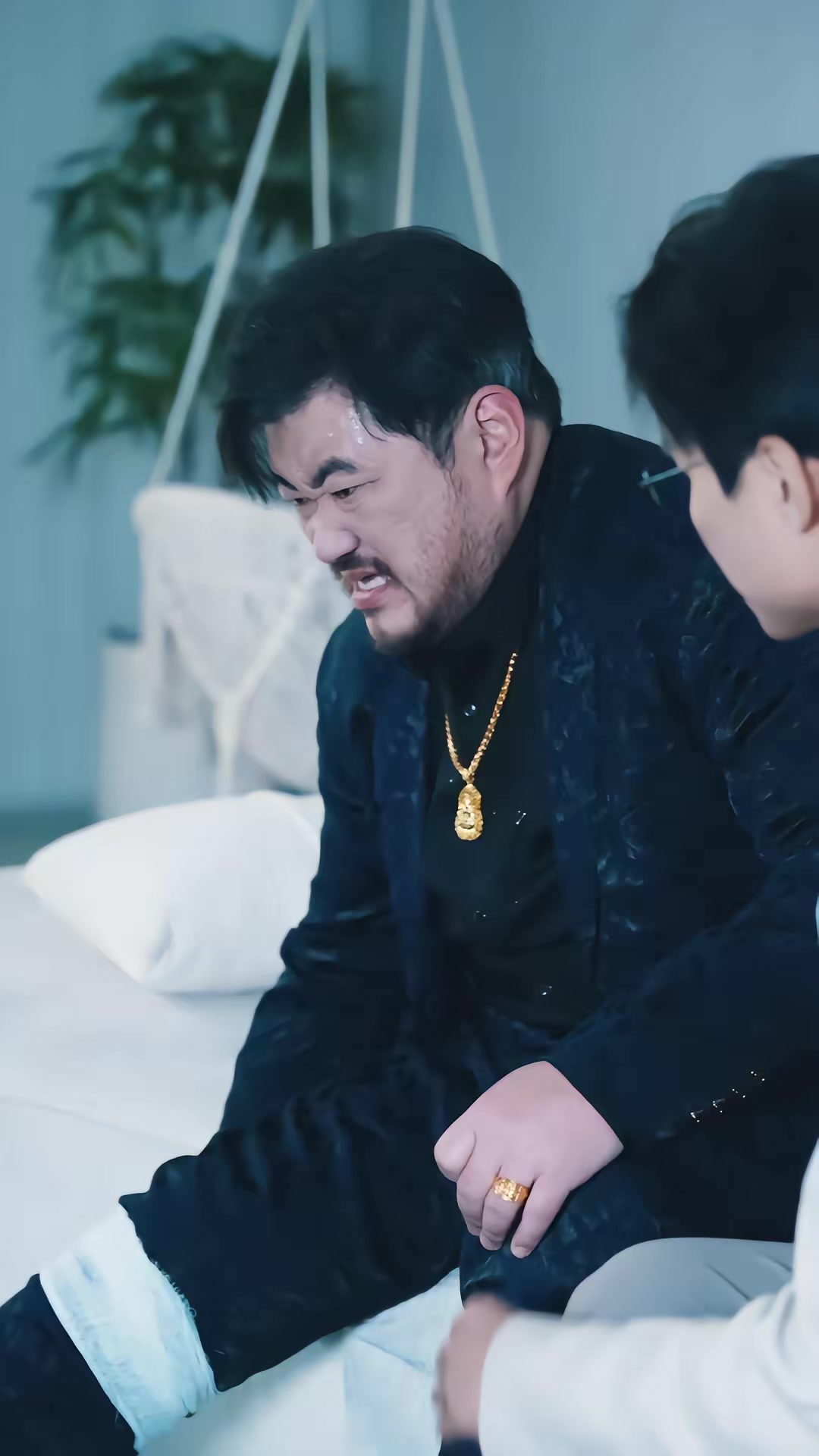 《末日降臨我獨自瀟灑》劇照