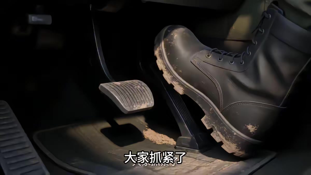 《我刚穿越，校花竟是重生女帝》剧照