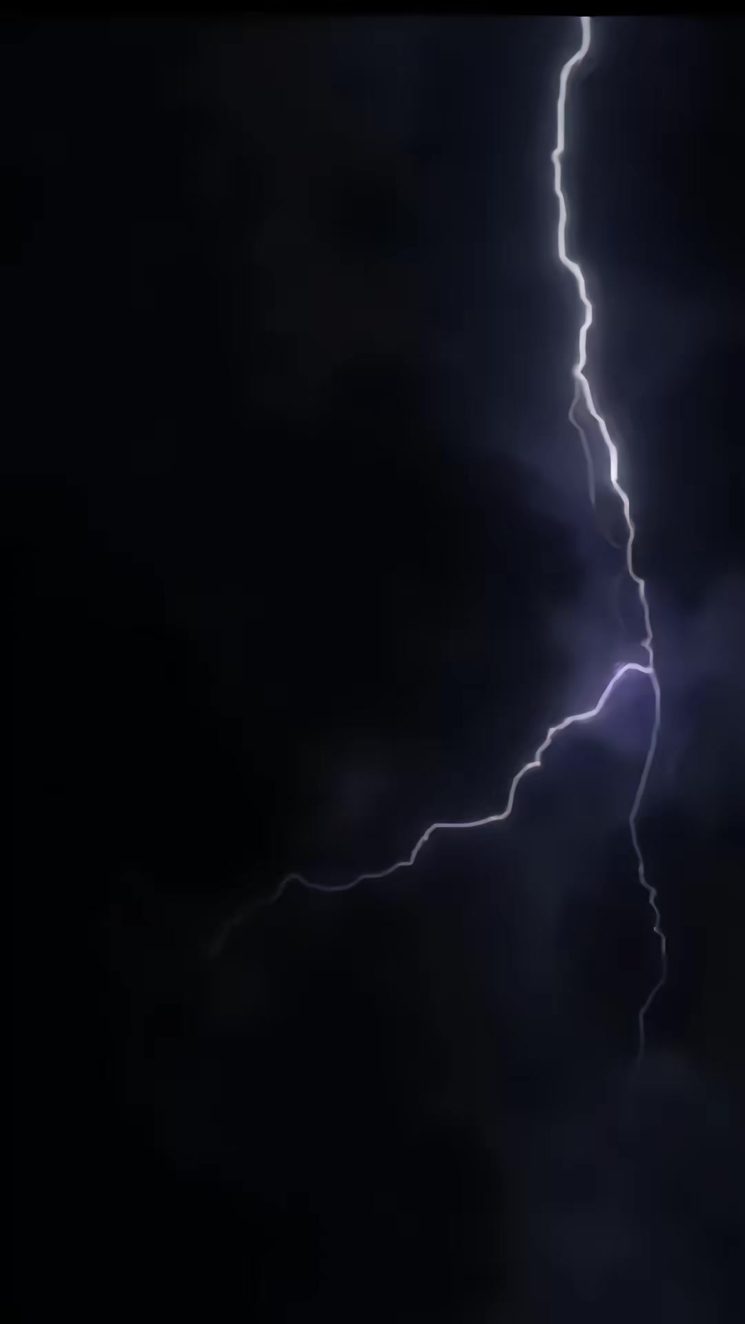 《末日降臨我獨自瀟灑》劇照