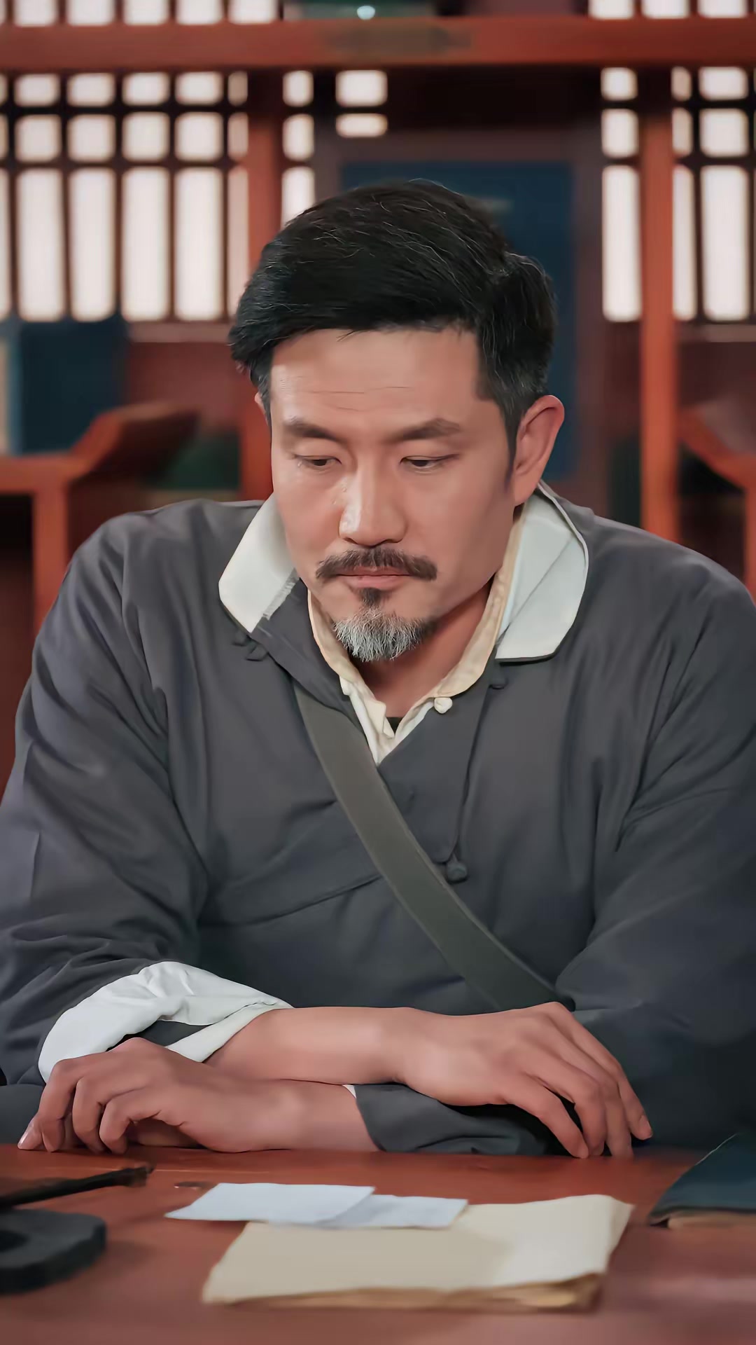 《渡盡人間紅塵客》劇照